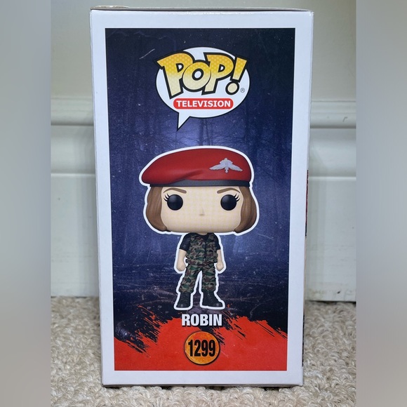 Robin Funko pop #1299, Stranger Things - Picture 2 of 6